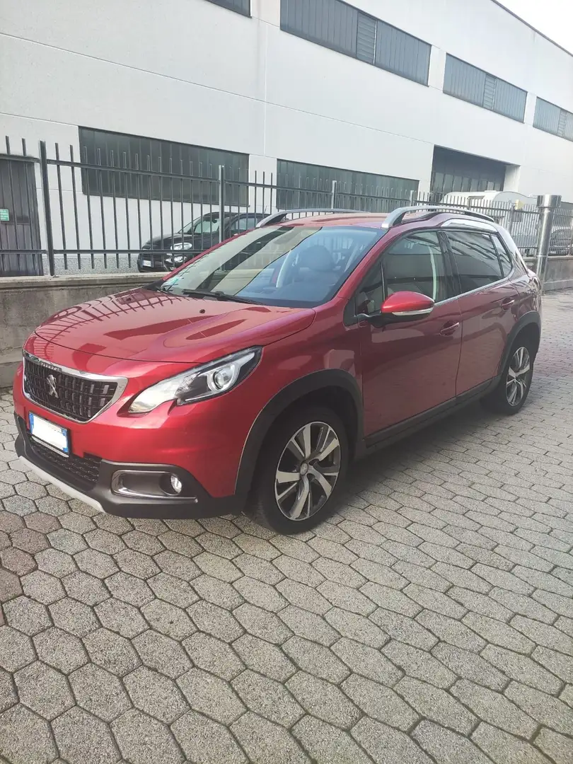 Peugeot 2008 Crossover Rood - 1