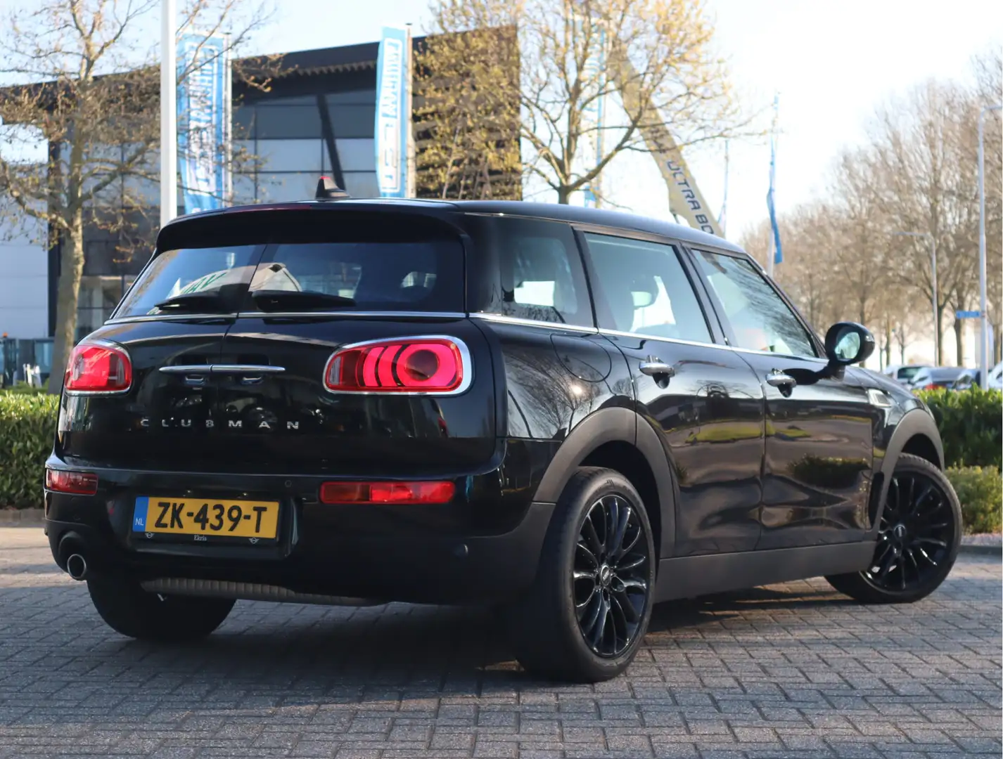 MINI Cooper Clubman Mini 1.5 136 PK Business Edition Automaat Černá - 2