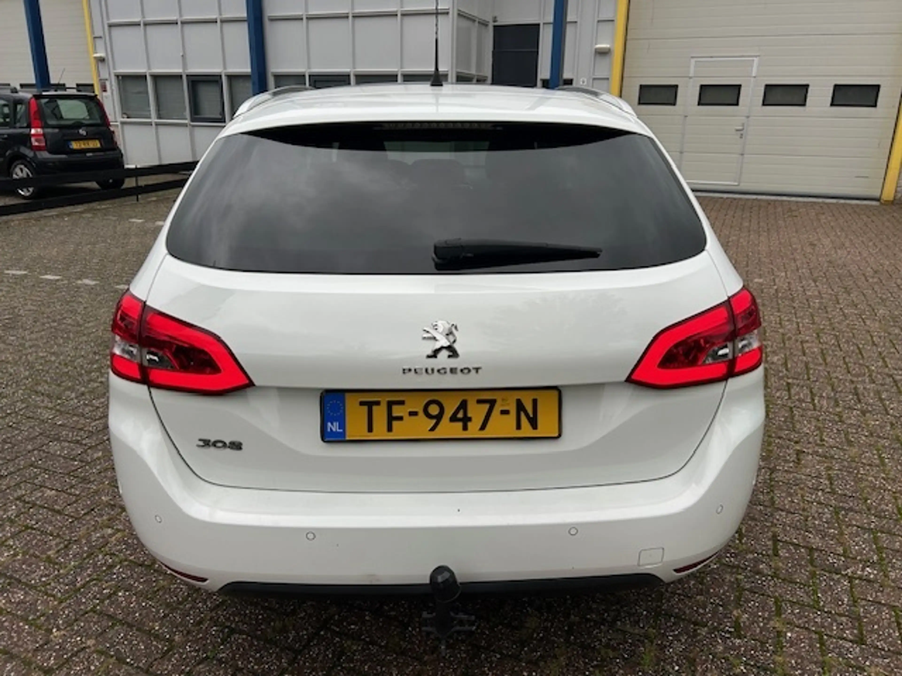 Peugeot 308 SW 1.2 PureT.Blue L. Ex PANO LEER NAVI CRUISE. — photo 8