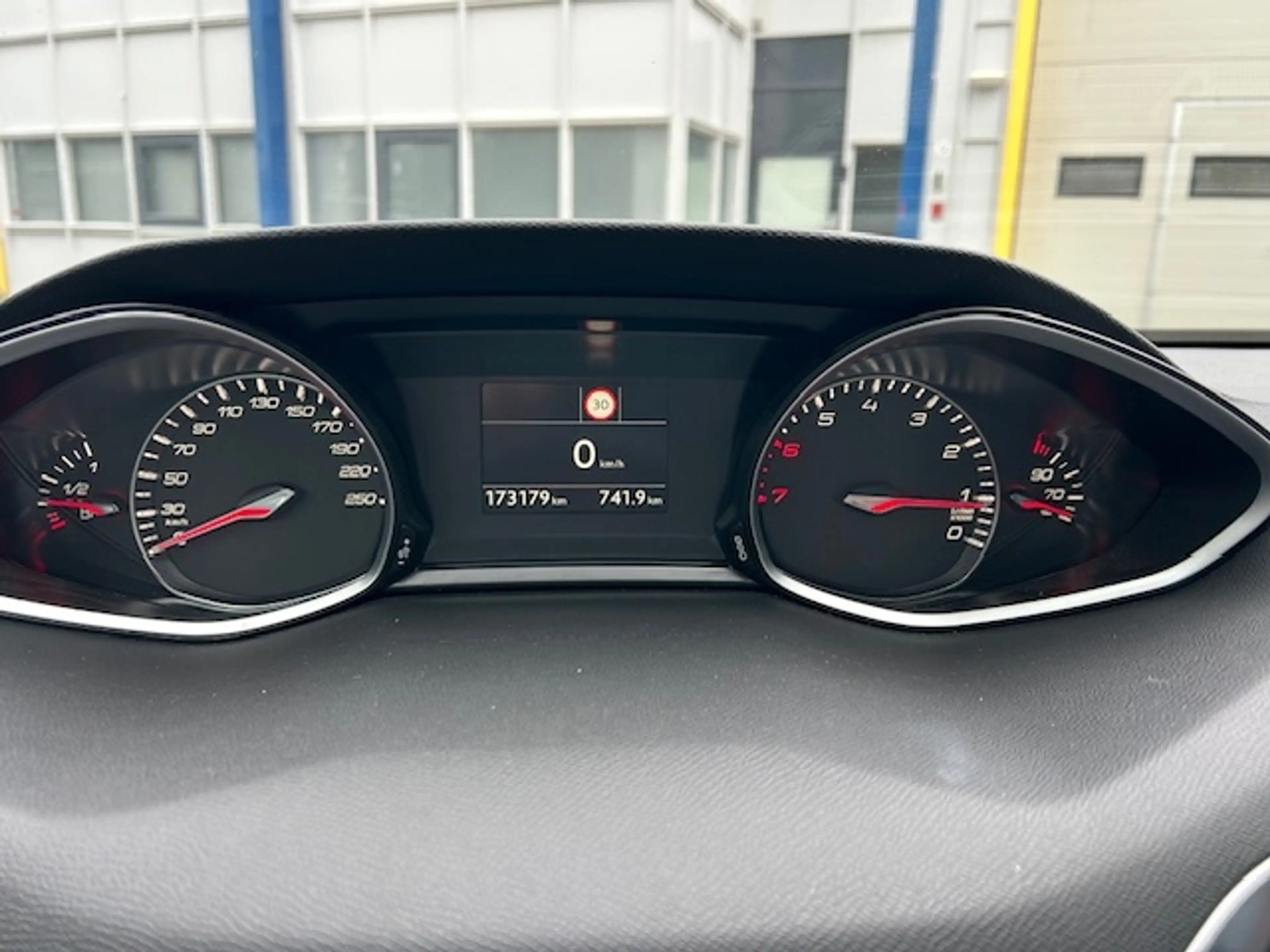 Peugeot 308 SW 1.2 PureT.Blue L. Ex PANO LEER NAVI CRUISE. — photo 22