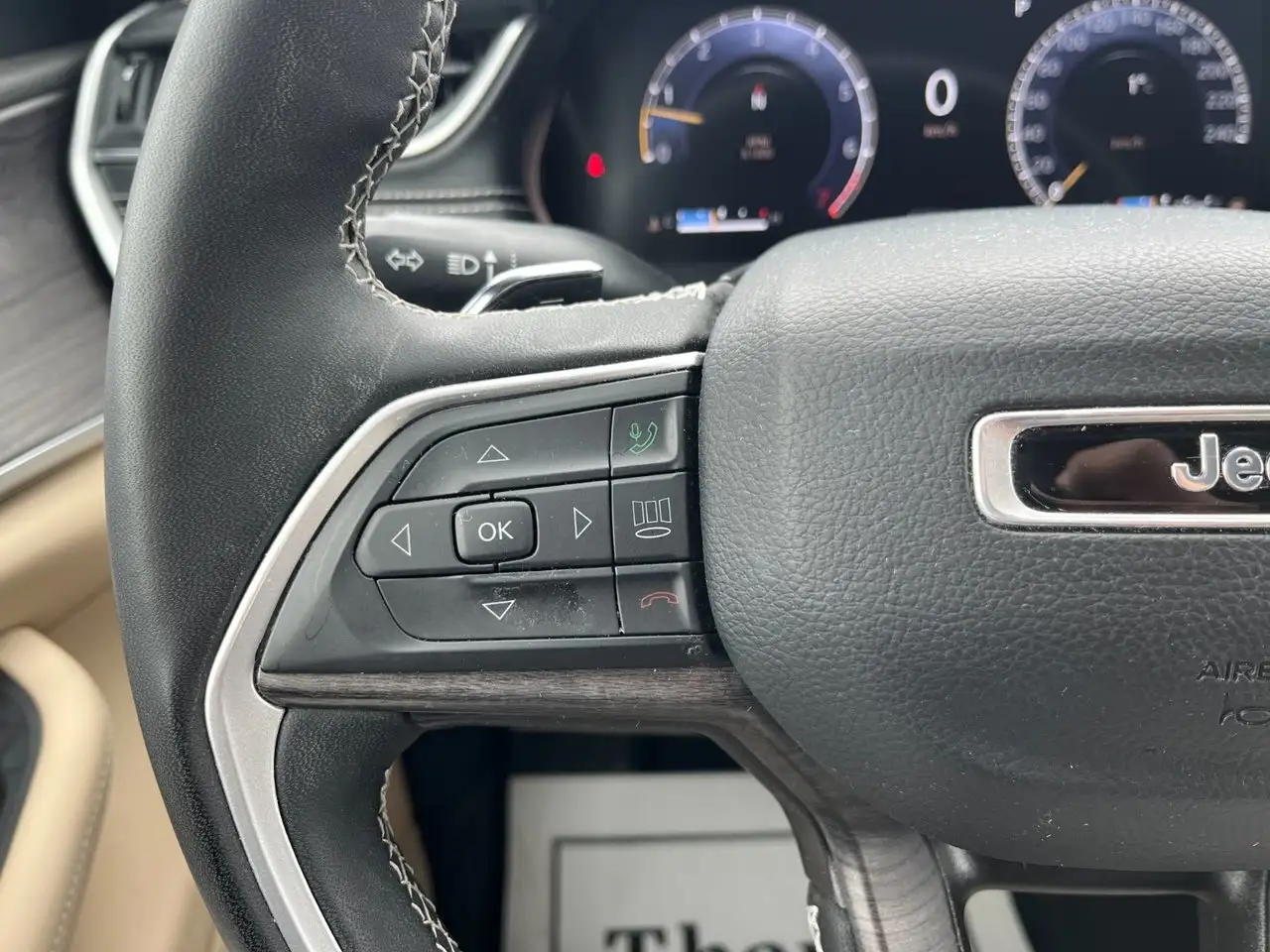 Jeep Grand Cherokee снимка Jeep Grand Cherokee