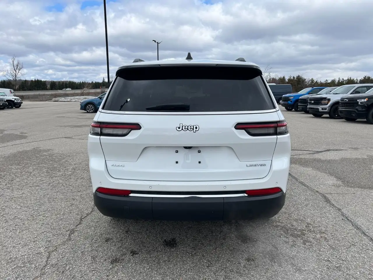 Jeep Grand Cherokee снимка Jeep Grand Cherokee