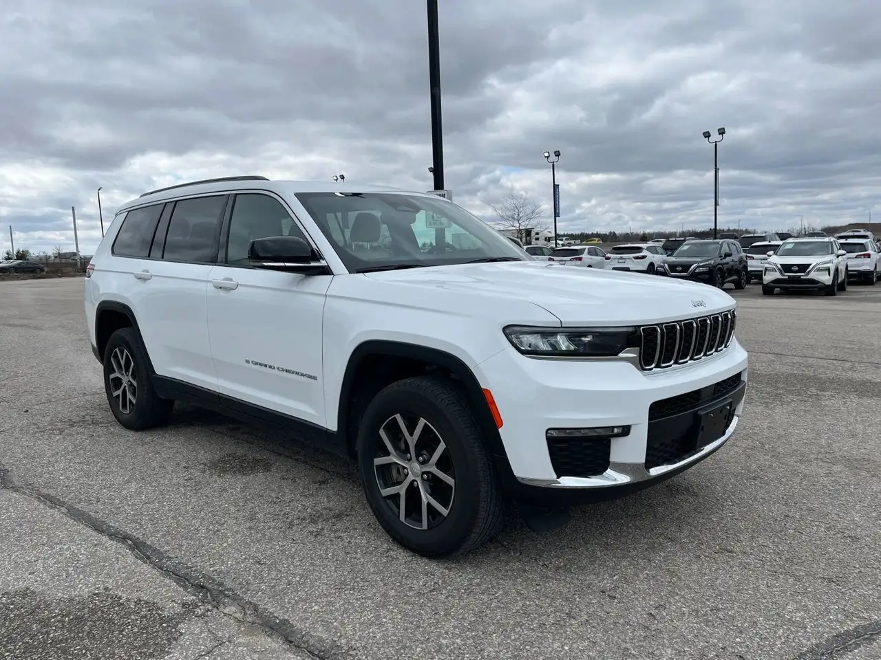 Jeep Grand Cherokee снимка Jeep Grand Cherokee