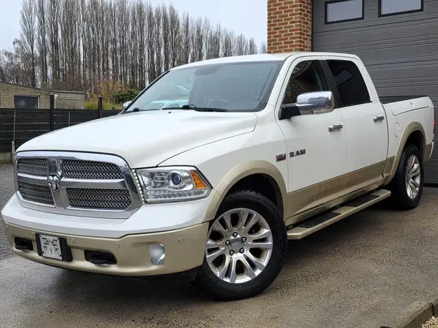 Dodge RAM - 5.7 HEMI V8 - 4x4 - LONGHORN - FULL OPTION