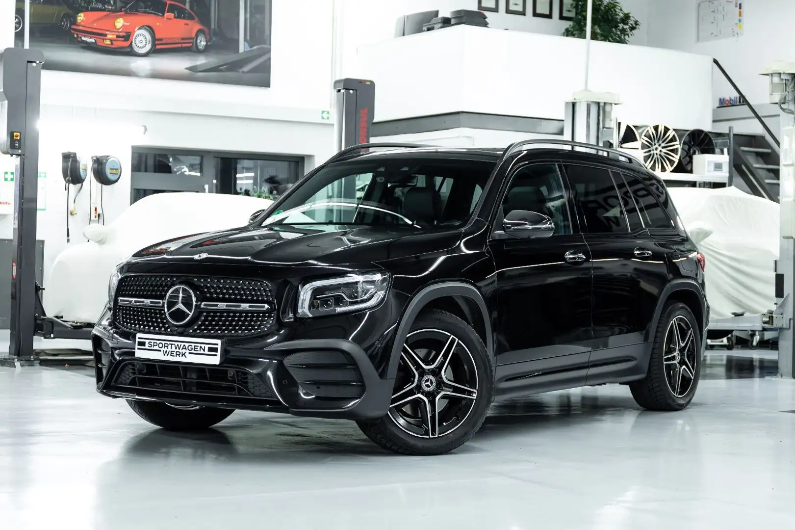 Mercedes-Benz GLB 220 d 4Matic I MBUX I AMG I LED I Burmester Noir - 1