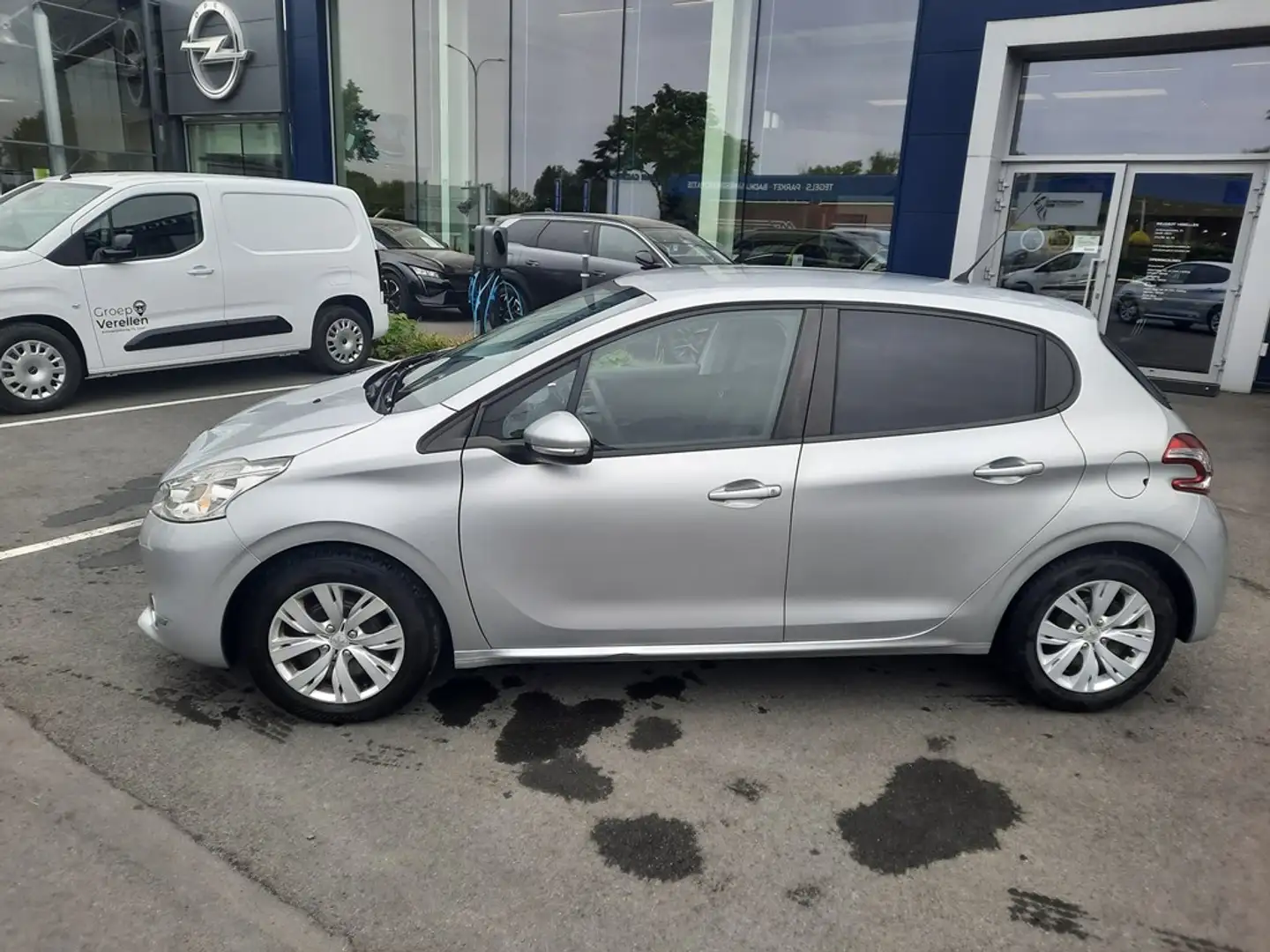 Peugeot 208 1.0 benzine 68pk Man. 5 Grijs - 2