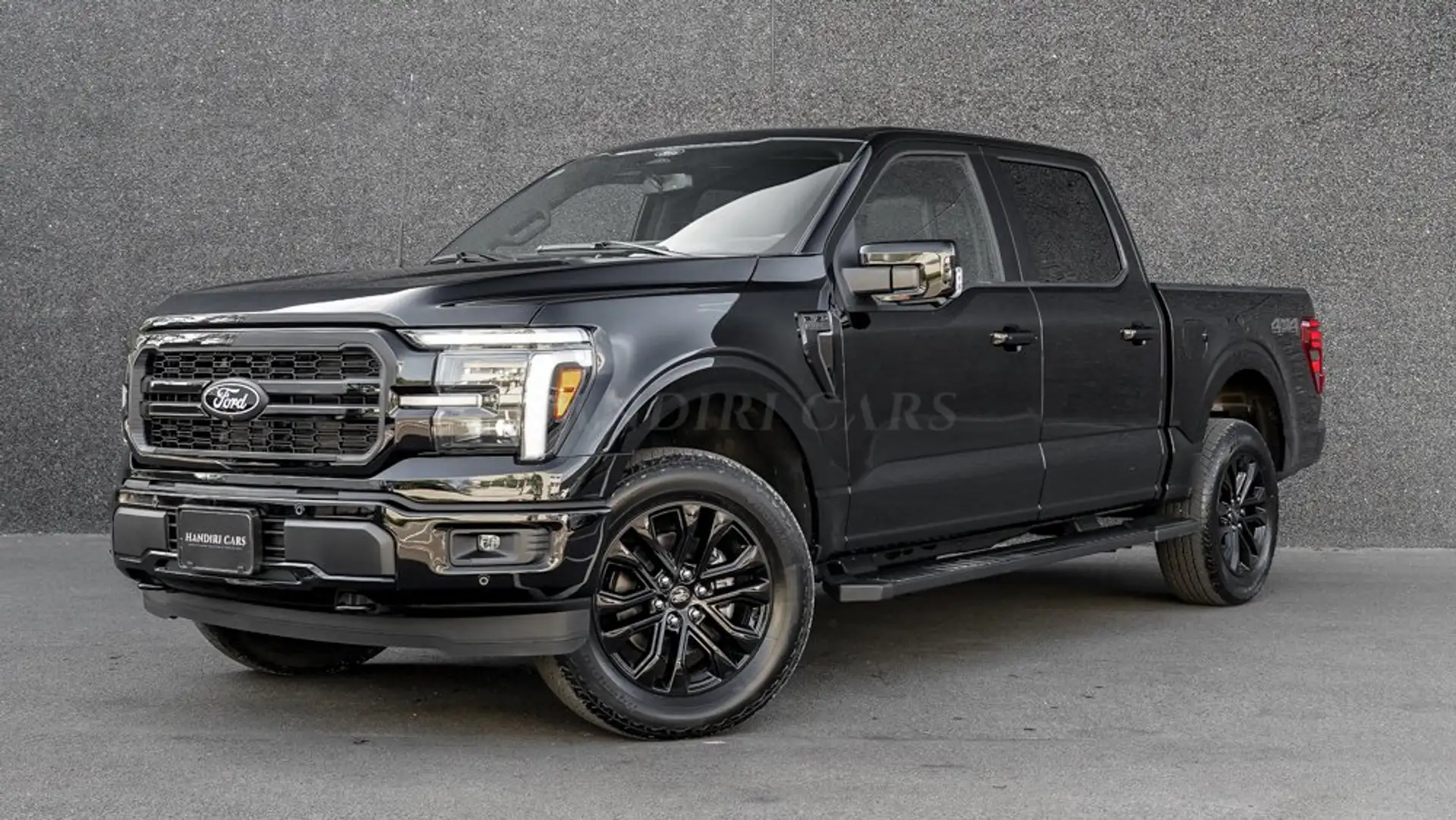 Ford F 150 2025 Lariat 5.0L V8 FACELIFT BLACK PACK € 70800 Negru - 1