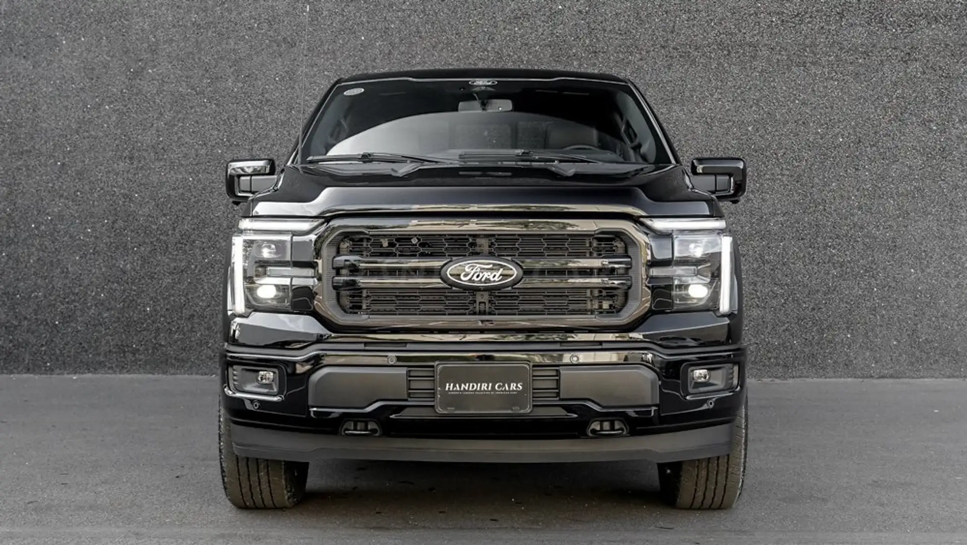 Ford F 150 2025 Lariat 5.0L V8 FACELIFT BLACK PACK € 70800 Negru - 2
