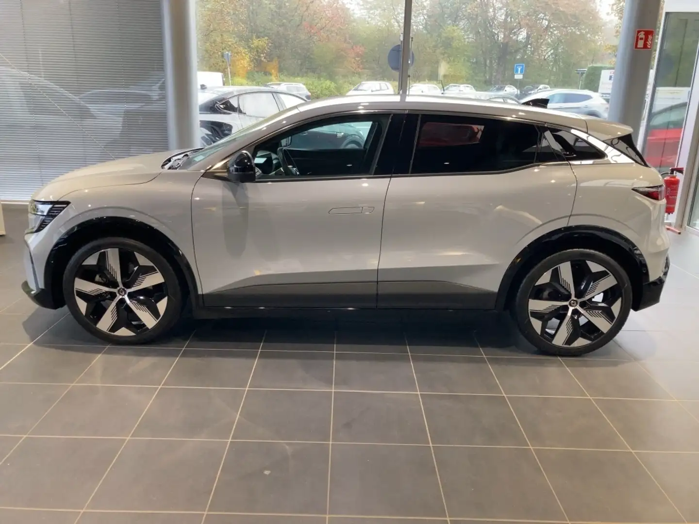 Renault Megane E-Tech 100% elektrisch TECHNO EV40 130hp Grau - 2