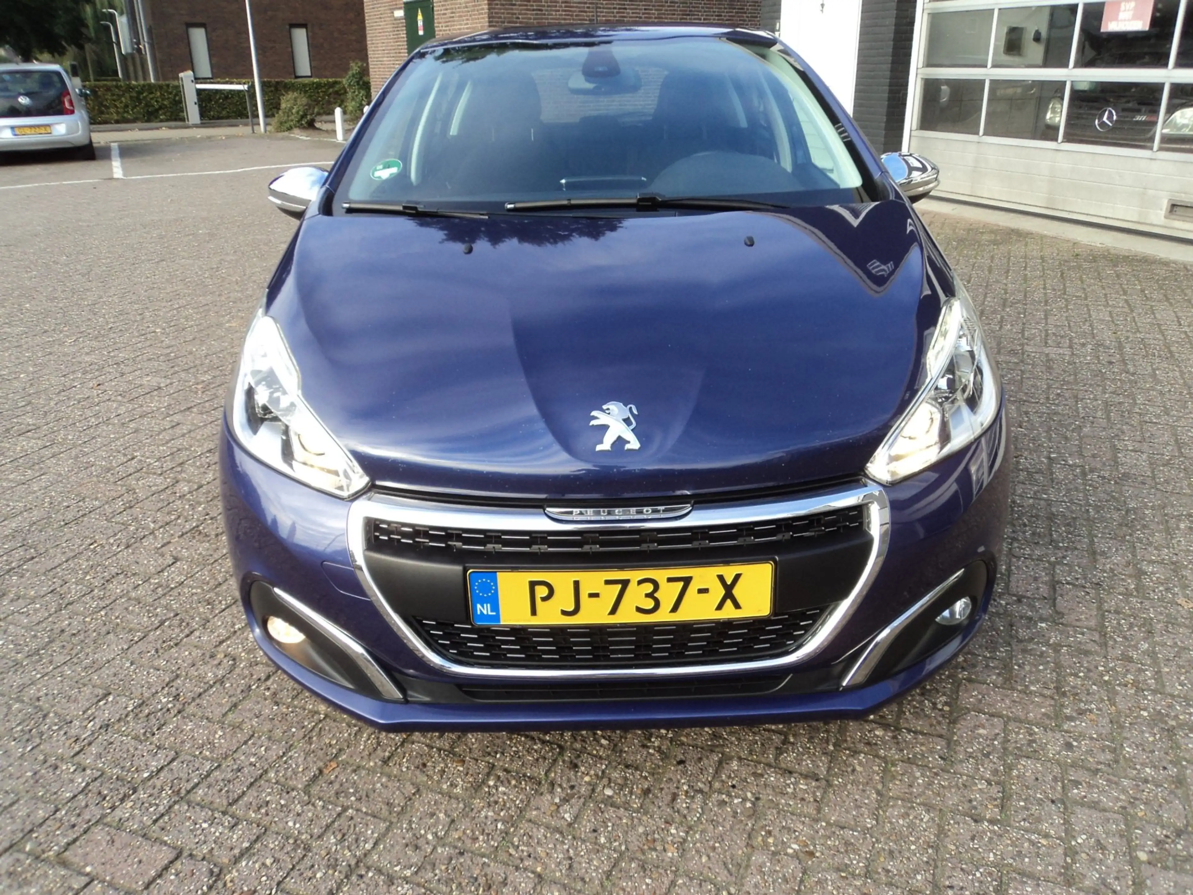 Peugeot 208 1.2 PureTech Blue Lease Executive Distributieriem — photo 2