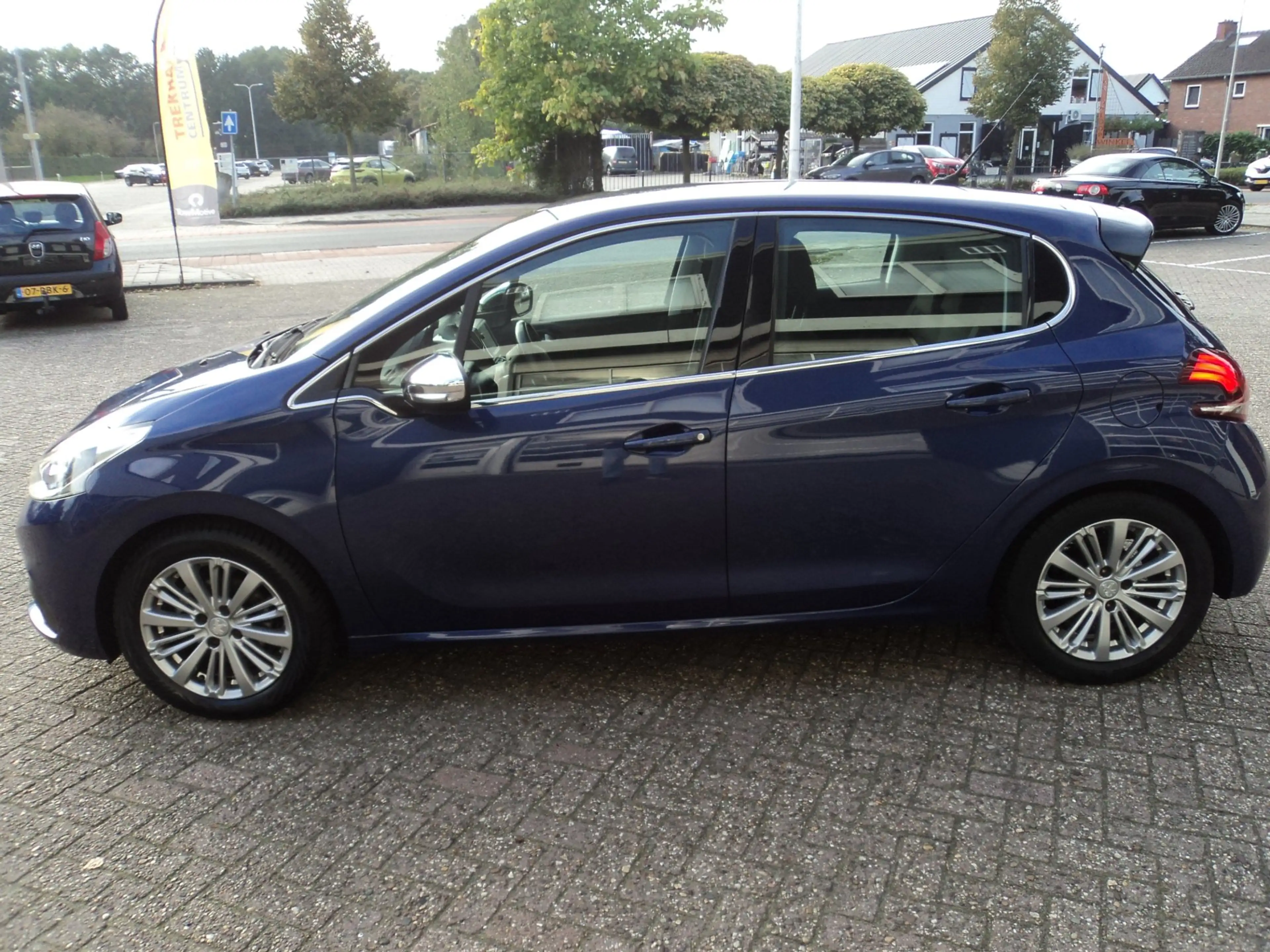 Peugeot 208 1.2 PureTech Blue Lease Executive Distributieriem — photo 4