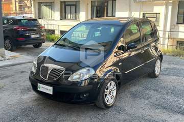 1.4 16V Platino Plus