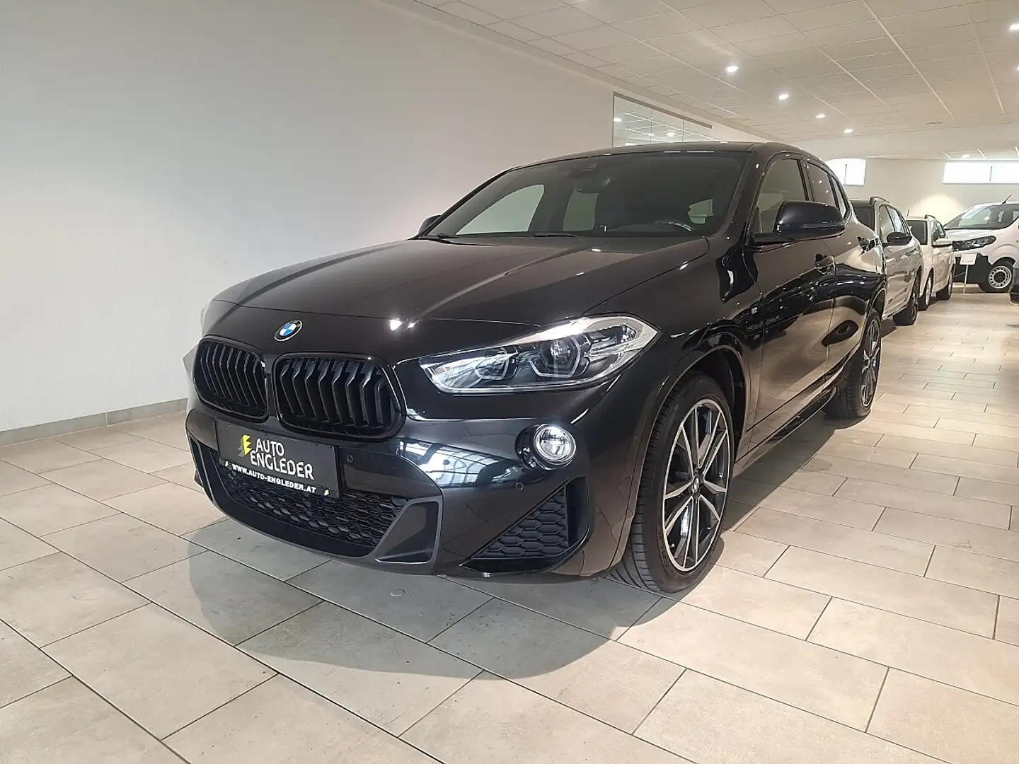 BMW X2 xDrive20d M Sport Aut. Schwarz - 2