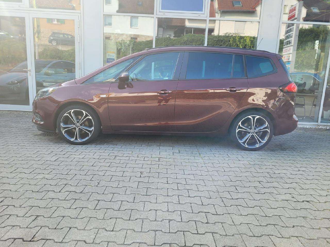Opel Zafira