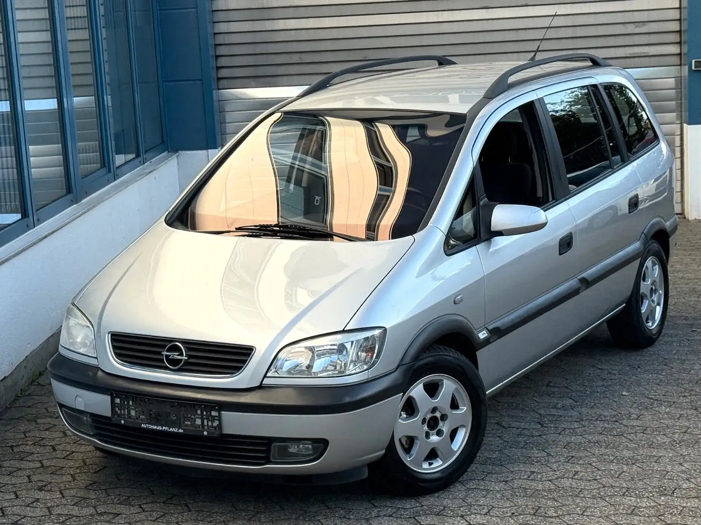 Opel Zafira Elegance 1.6*LPG GAS*KLIMA*7SITZER*E-PAKE - 2