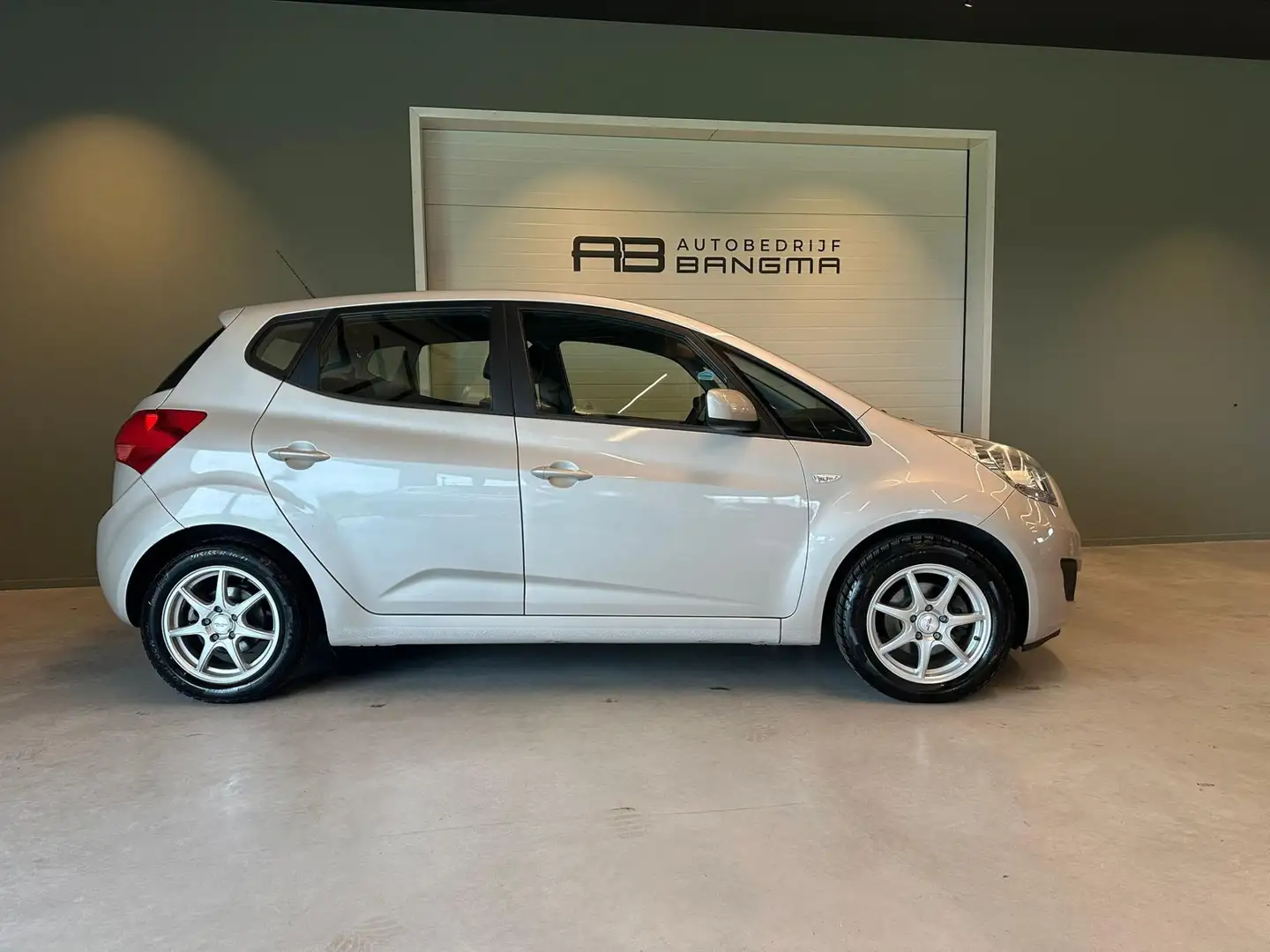 Kia Venga 1.4 CVVT SEVEN-uitv/AIRCO/NAVIGATIE/CRUISE CONTROL Beige - 2