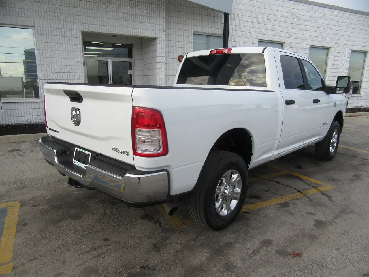 RAM 2500 снимка RAM 2500