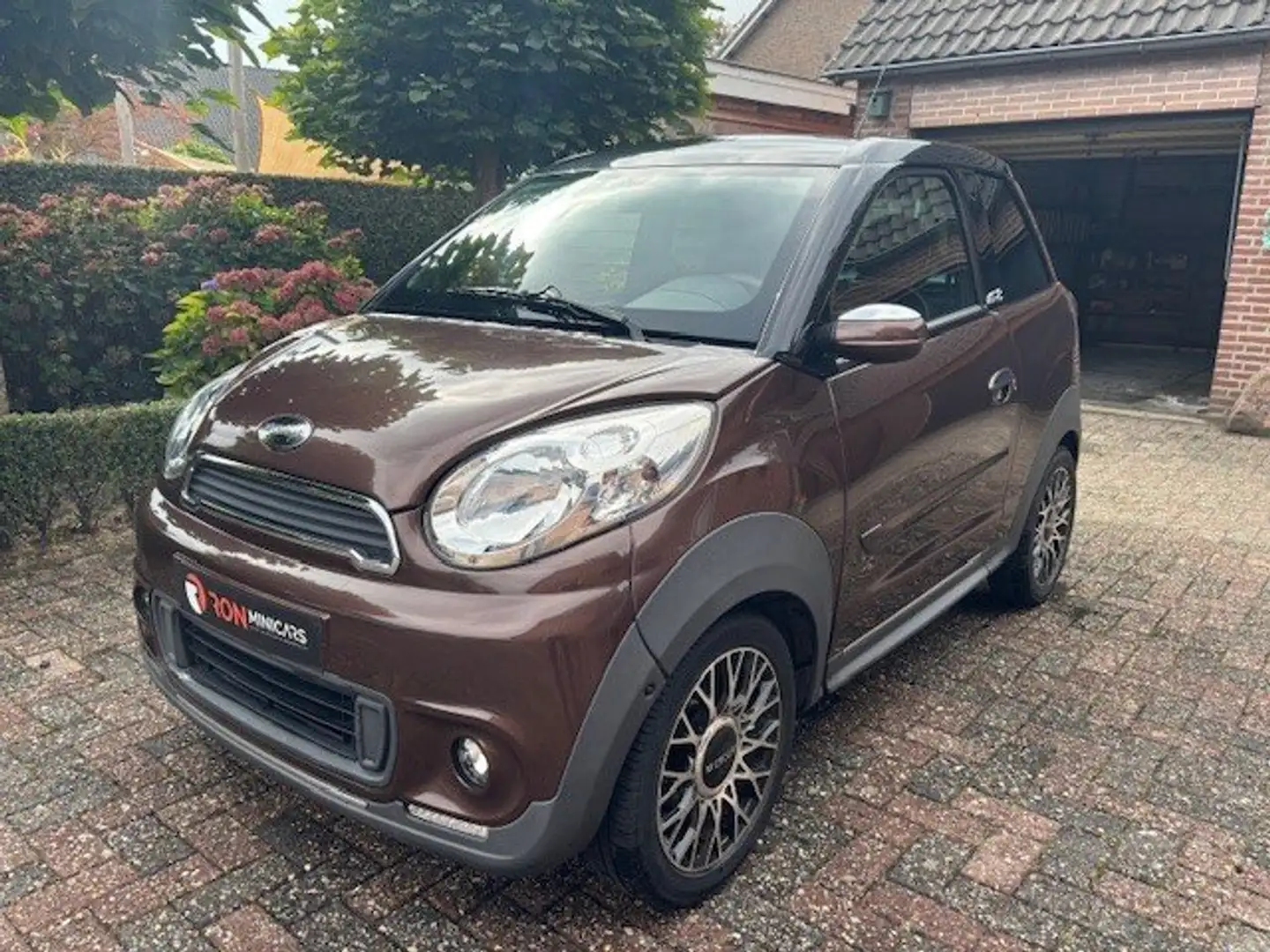 Microcar M8 M8 Premium DCI Marrone - 1