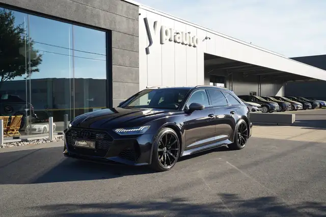 Audi RS6 Avant 4.0 V8 TFSI Quattro Performance 630 pk Tiptronic Nachtchauffage speciale kleur Panorama dak Trekhaak Head up