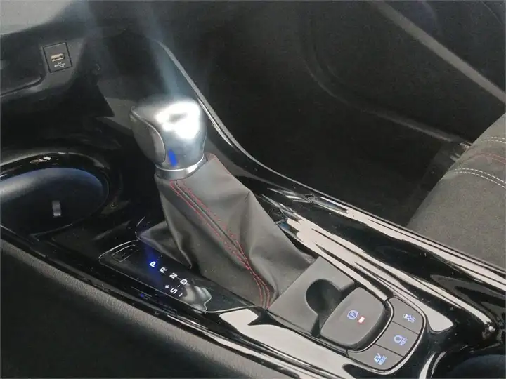 Toyota C-HR 180H GR SPORT 2022, foto 20