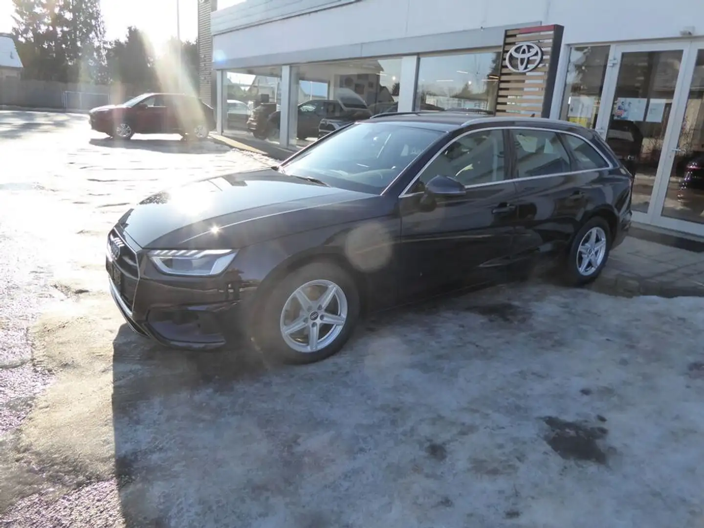 Audi A4 Avant 30 TDI S-tronic *LED*VIRTUAL*LEDER* Schwarz - 2