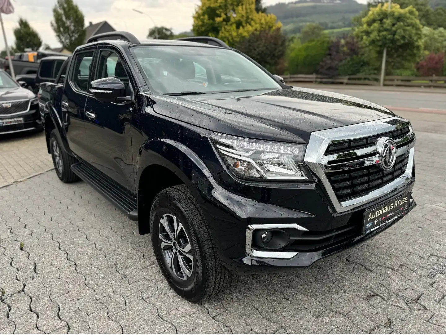DFSK Luxury 4x4 2.3l TD Automatik! Schwarz - 2