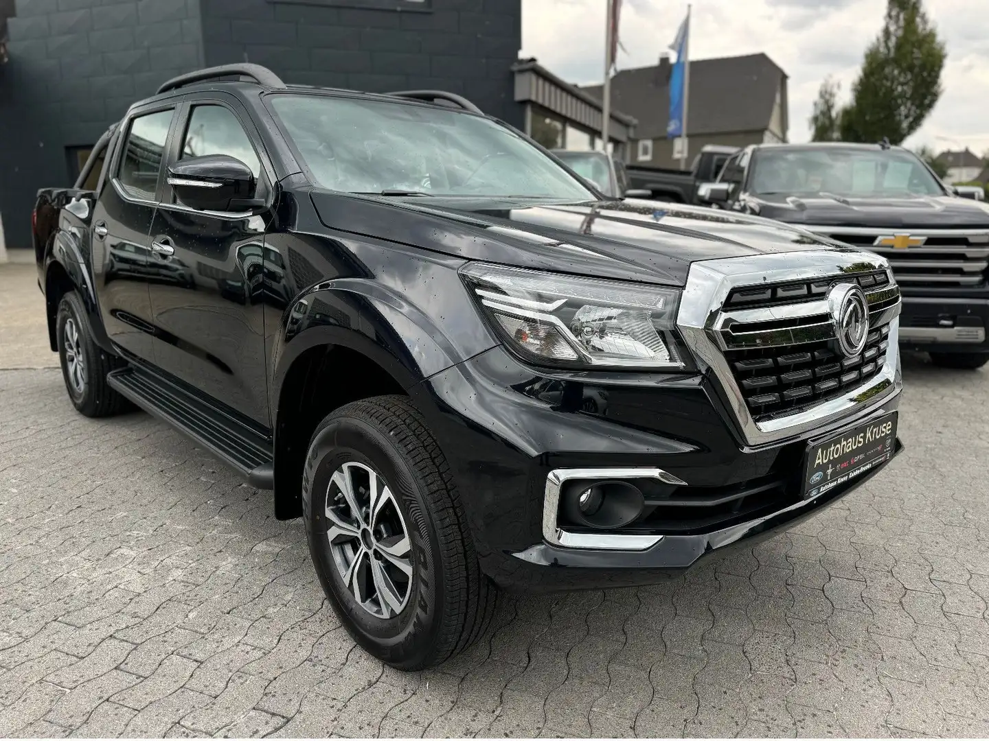 DFSK Luxury 4x4 2.3l TD Automatik! Schwarz - 1