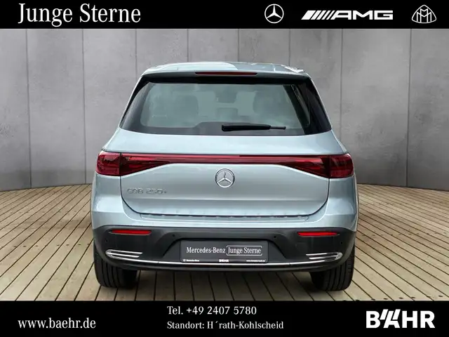 Mercedes-Benz EQB view 8