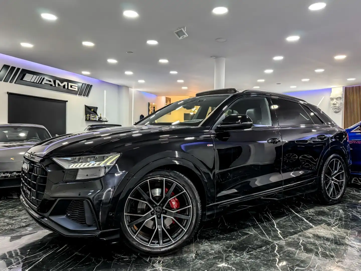 Audi Q8 50 TDI Black line quattro tiptronic Schwarz - 1