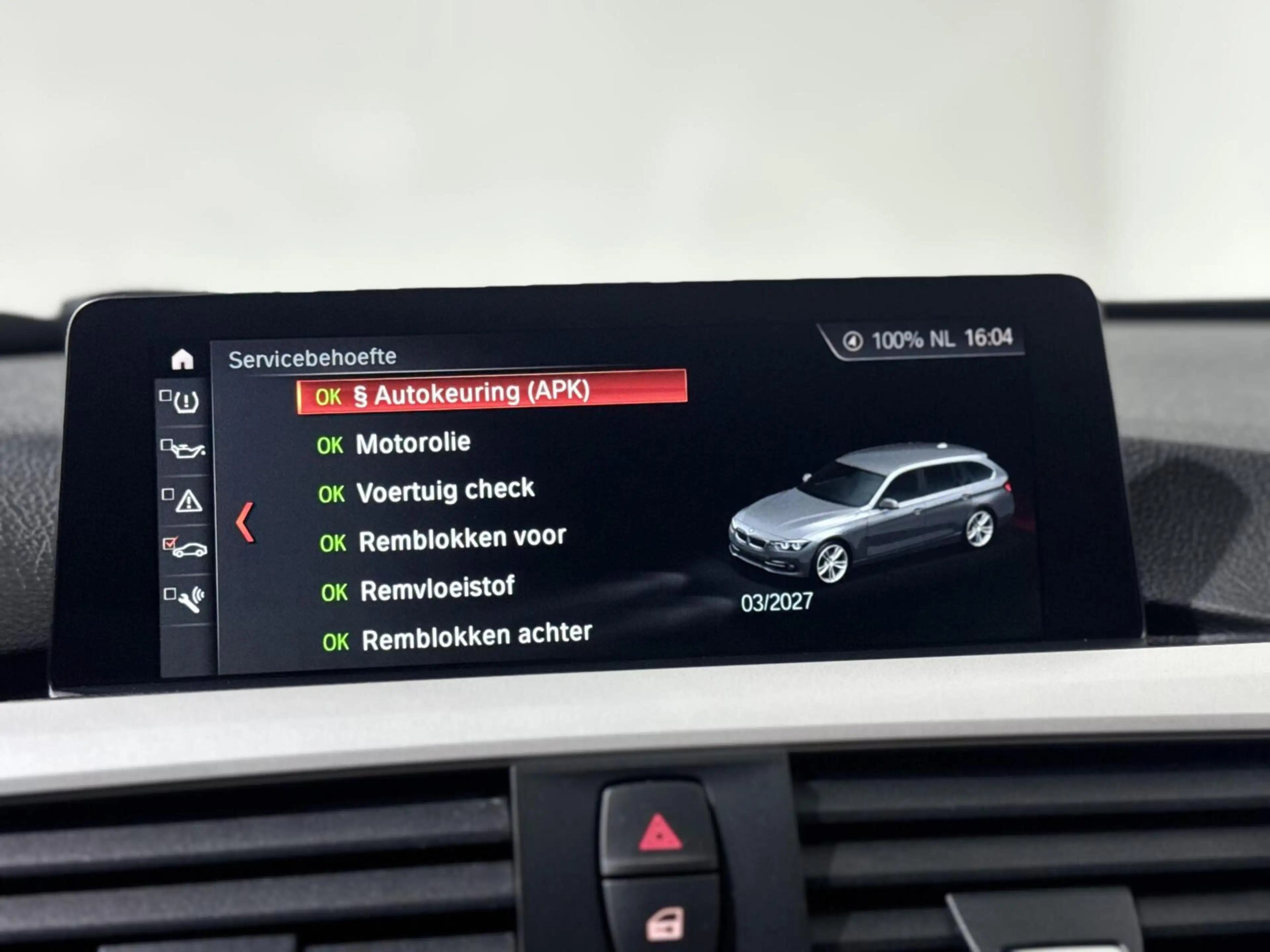 BMW 318 3-serie Touring 318i High Executive|CARPLAY|CAMERA — photo 23