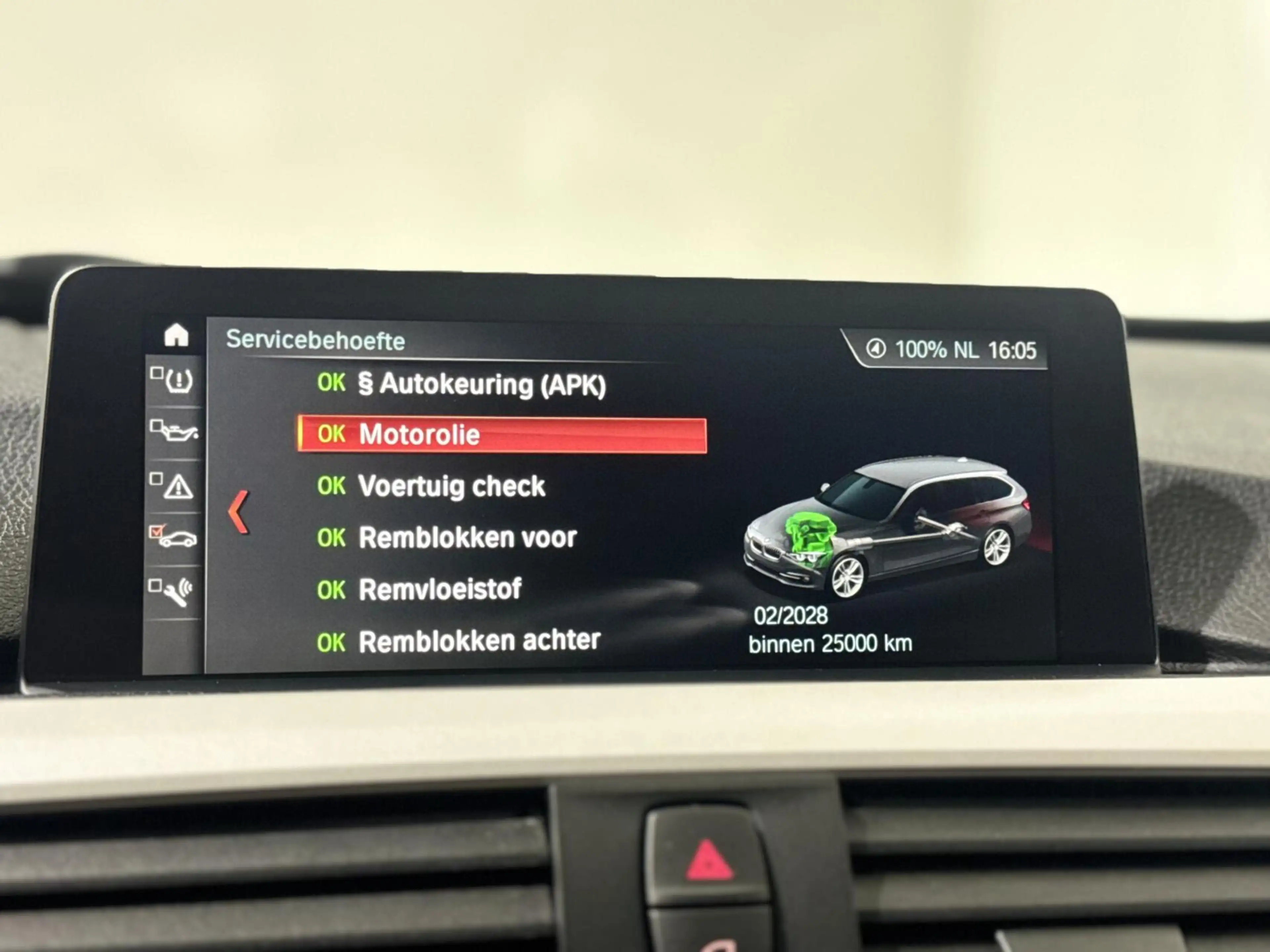 BMW 318 3-serie Touring 318i High Executive|CARPLAY|CAMERA — photo 24