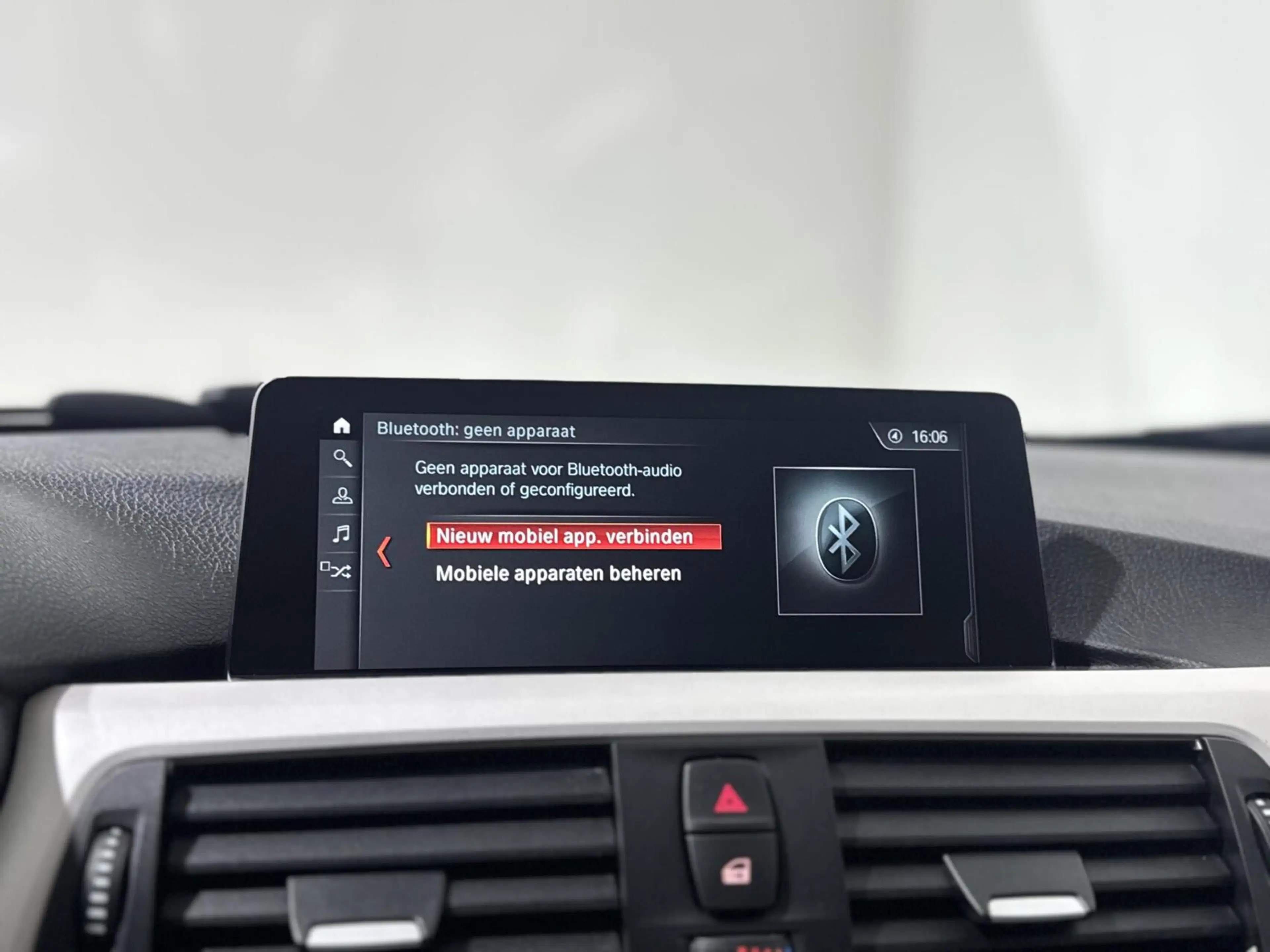 BMW 318 3-serie Touring 318i High Executive|CARPLAY|CAMERA — photo 26