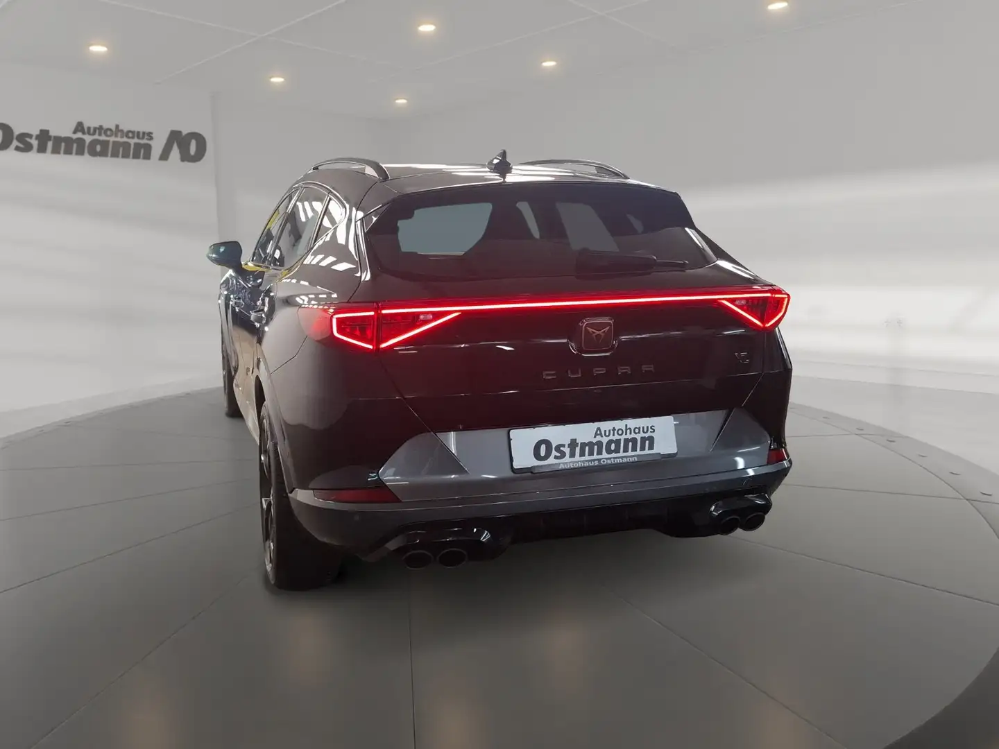 CUPRA Formentor VZ 2.0 TSI 4Drive LED AHK LM SHZ RFK Schwarz - 2