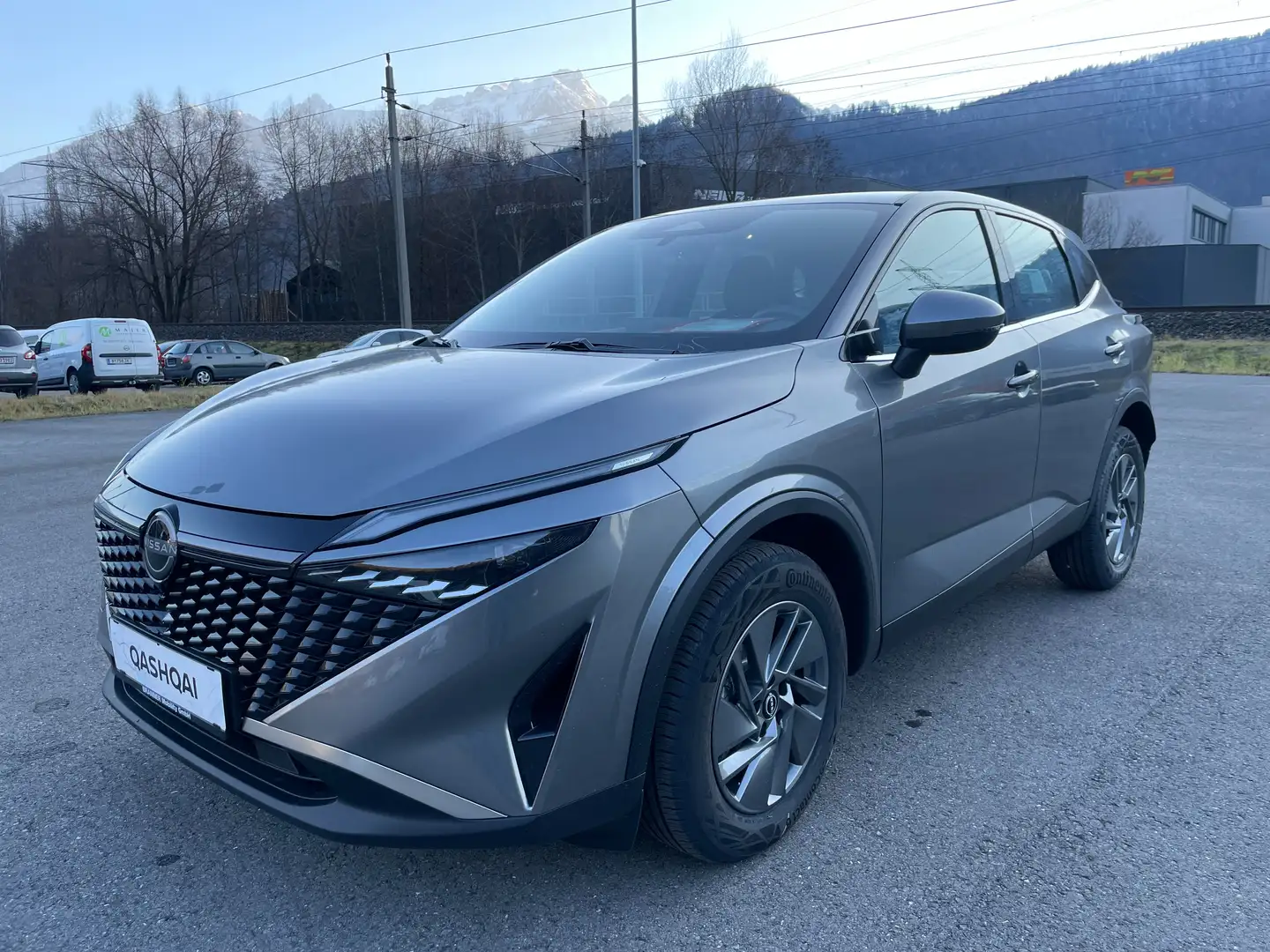 Nissan Qashqai 1,3 DIG-T MHEV First Edition+ Gris - 1