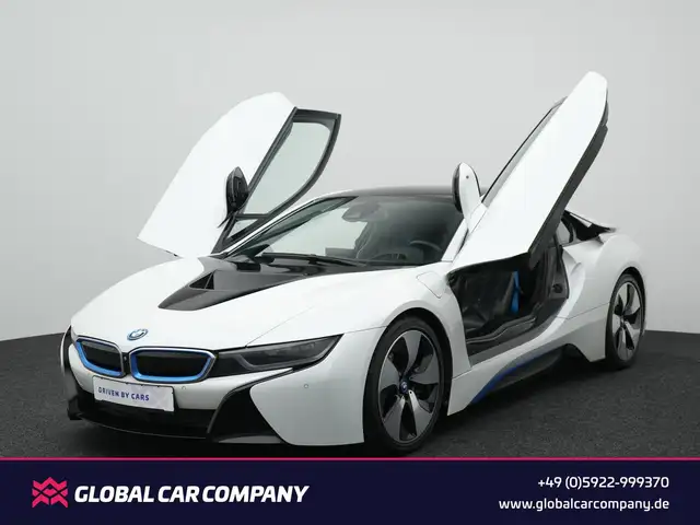 BMW i8 Coupe,LED,HUD,H&K,KAM,SHZ,TEMPO,DIGI