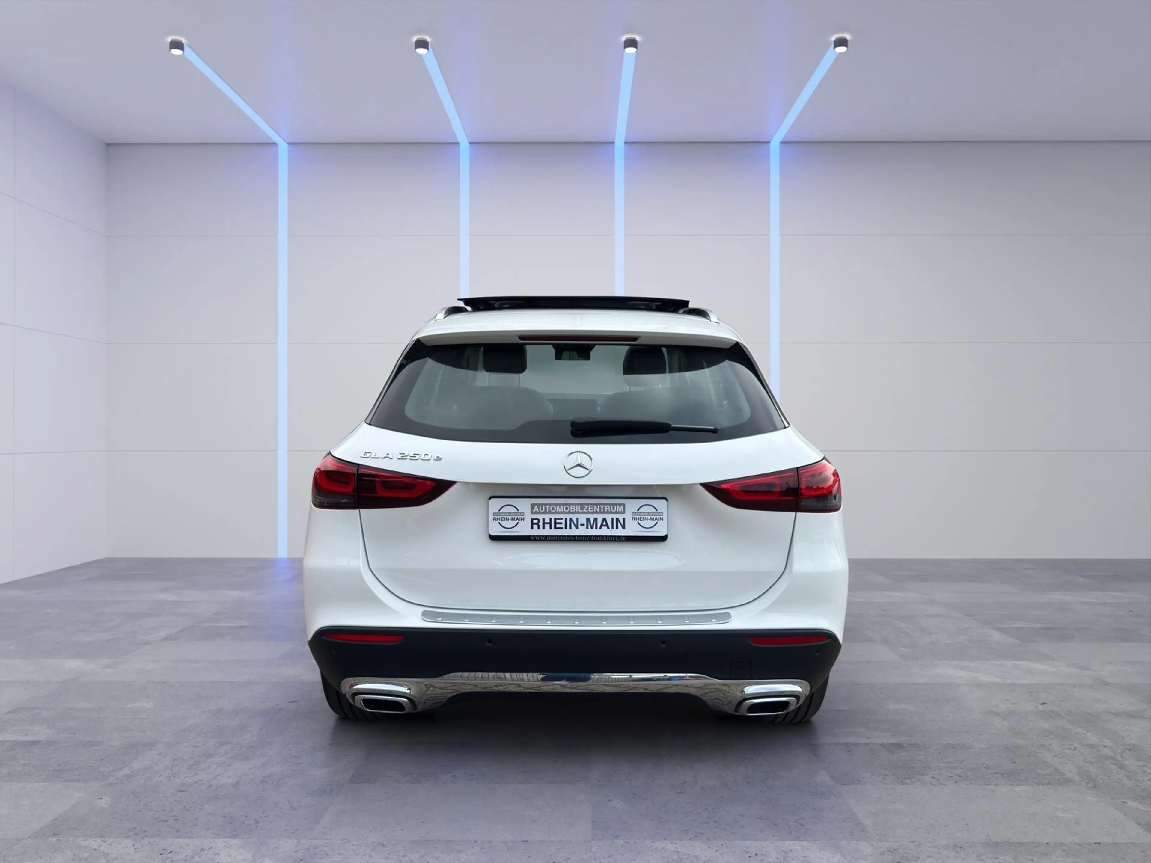 Mercedes-Benz GLA 250 e PANO MB-Historie RFK 8-Fach TOP — photo 4