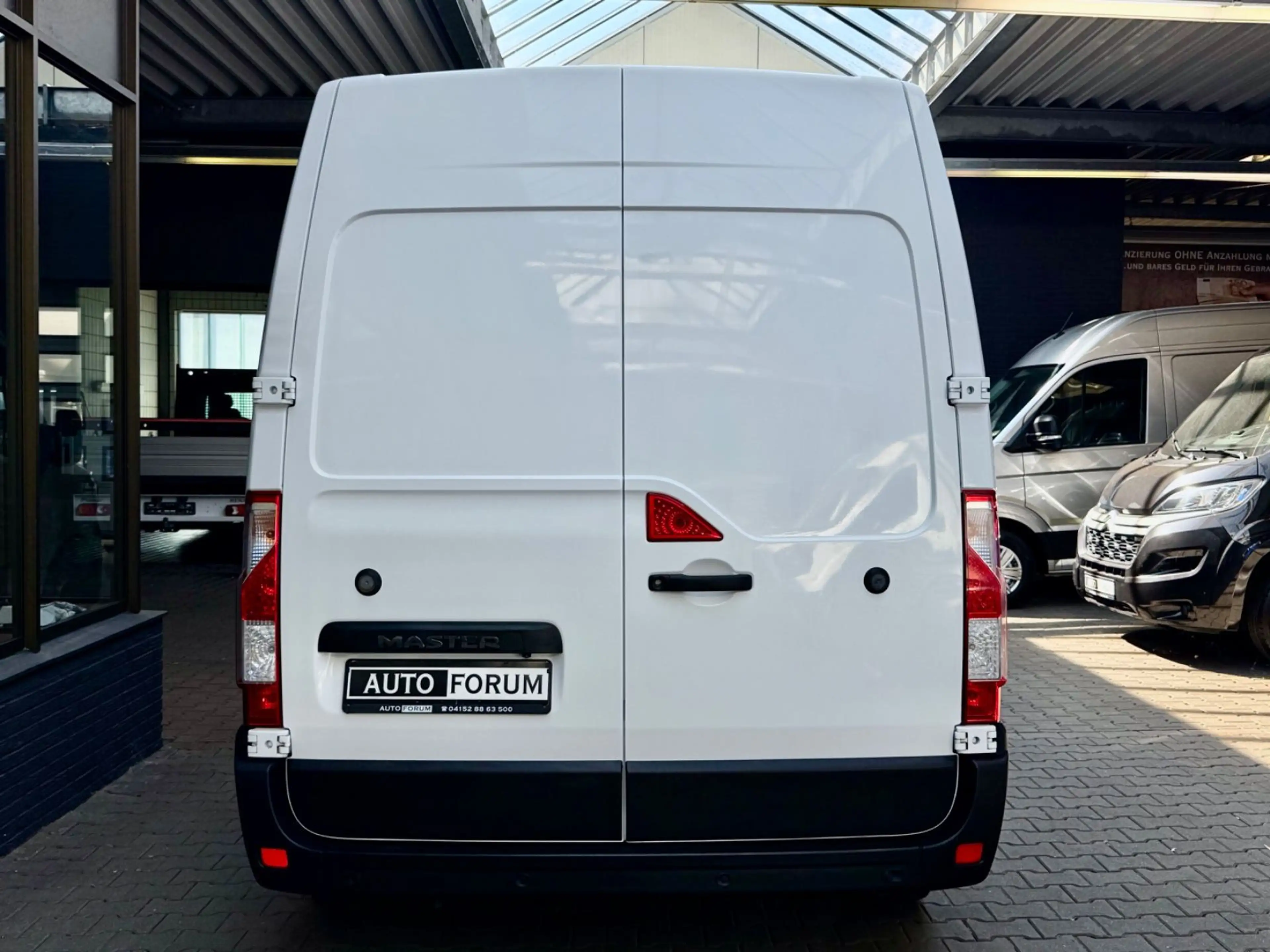 Renault Master 2.3 D L3H2 3,5t KLIMA CAM PDC 3-SITZE BLU — photo 9
