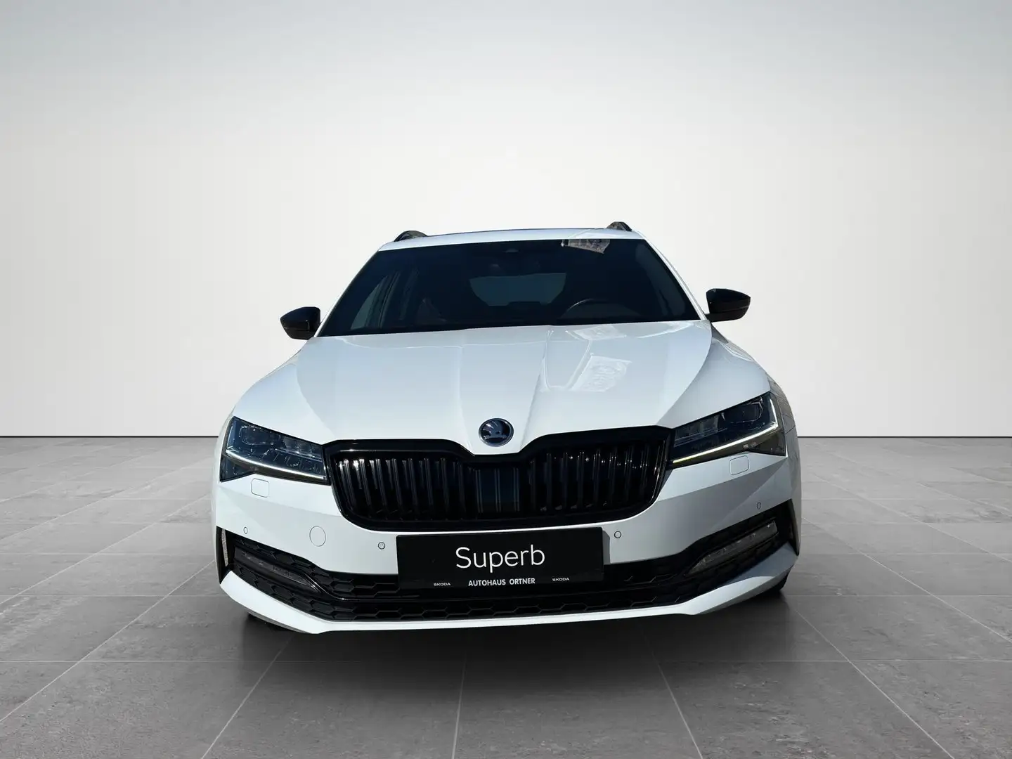 Skoda Superb 4x4 SPORTLINE TDI DSG Weiß - 2