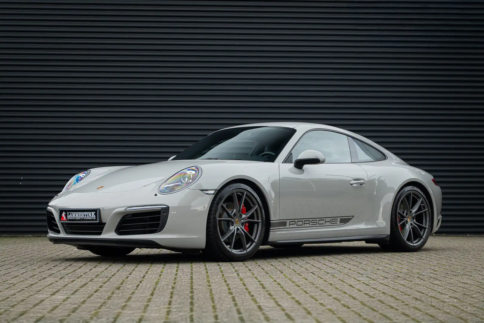 Porsche 991 3.0 Carrera 4 Paint to sample 'Kreide' l Bose l St Gris - 1