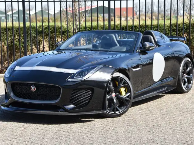 Jaguar F-Type Project 7