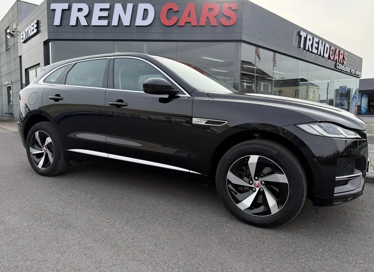 Jaguar F-Pace 2.0D AUTO AWD D200 S TOIT PANO.VIRTUAL CUIR CAM360 Noir - 2