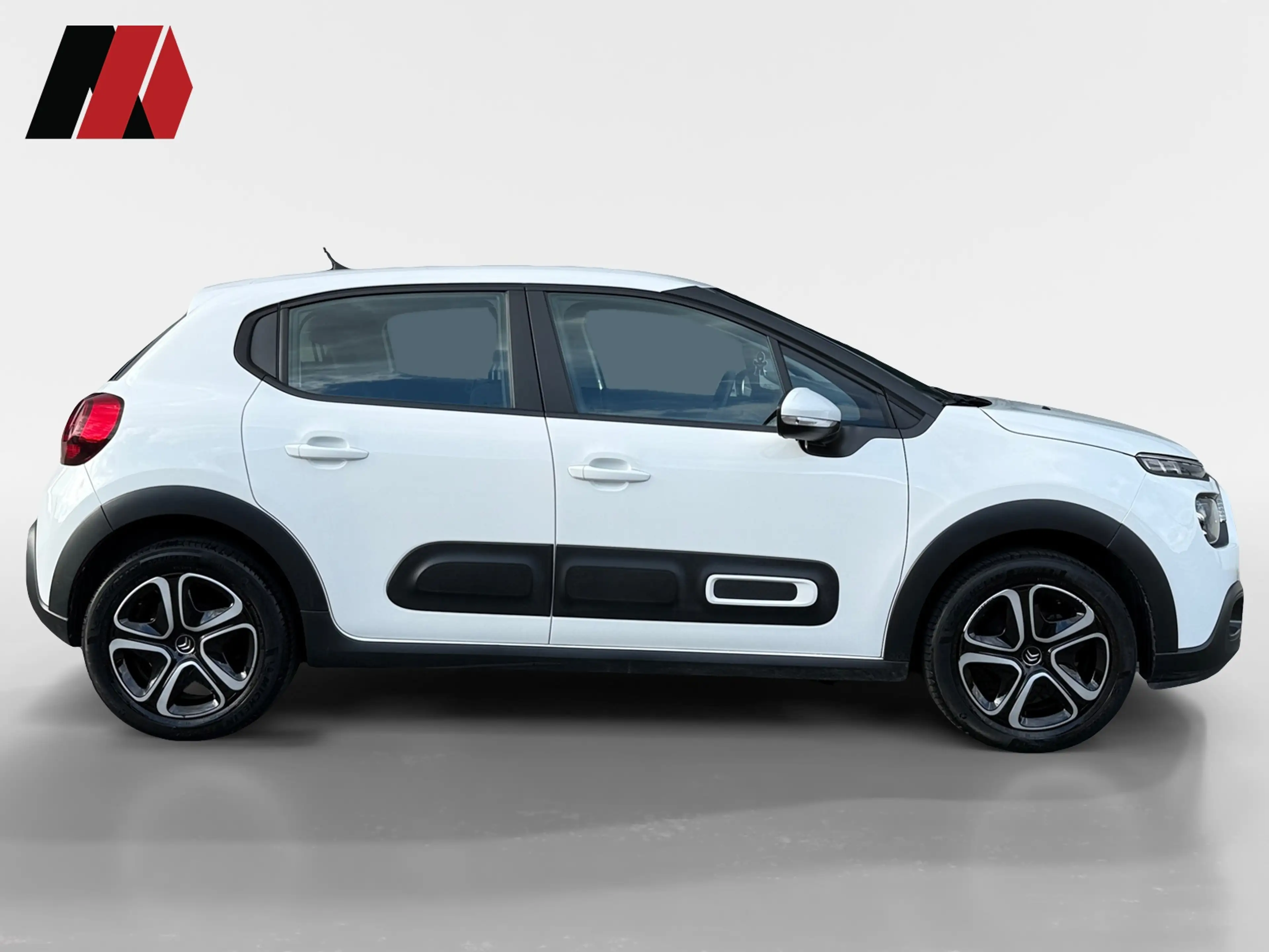 Citroen C3 1.2 PureTech Shine | NAVI | PDC | DAB | Cruise — photo 9