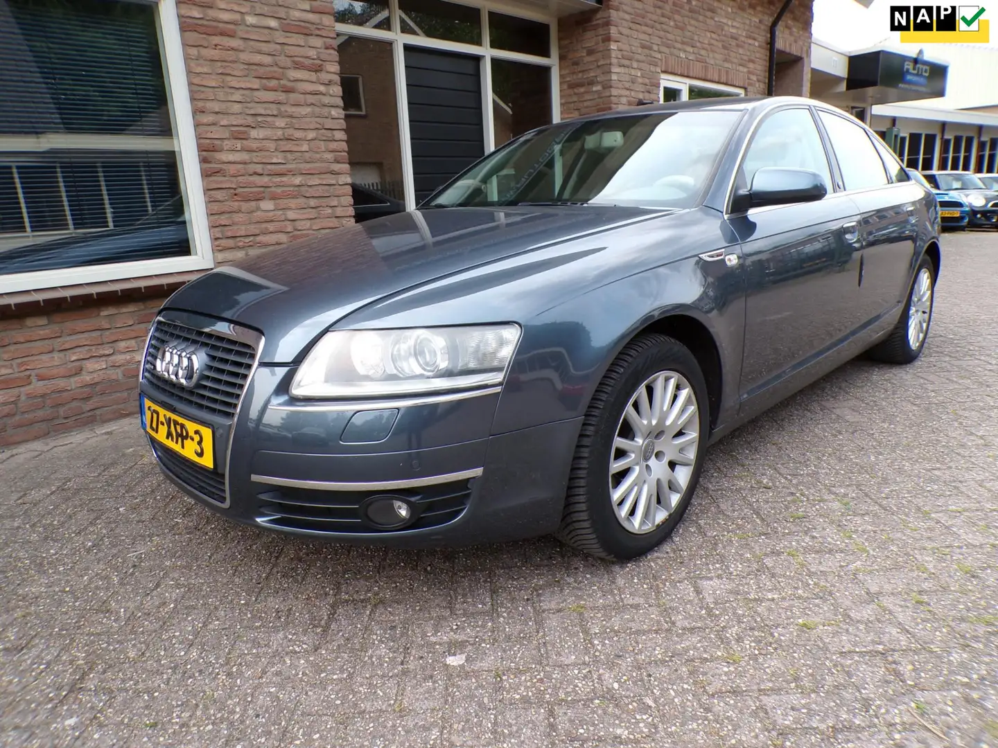 Audi A6 Limousine 3.2 FSI quattro Pro Line Automaat / Lede Grijs - 1