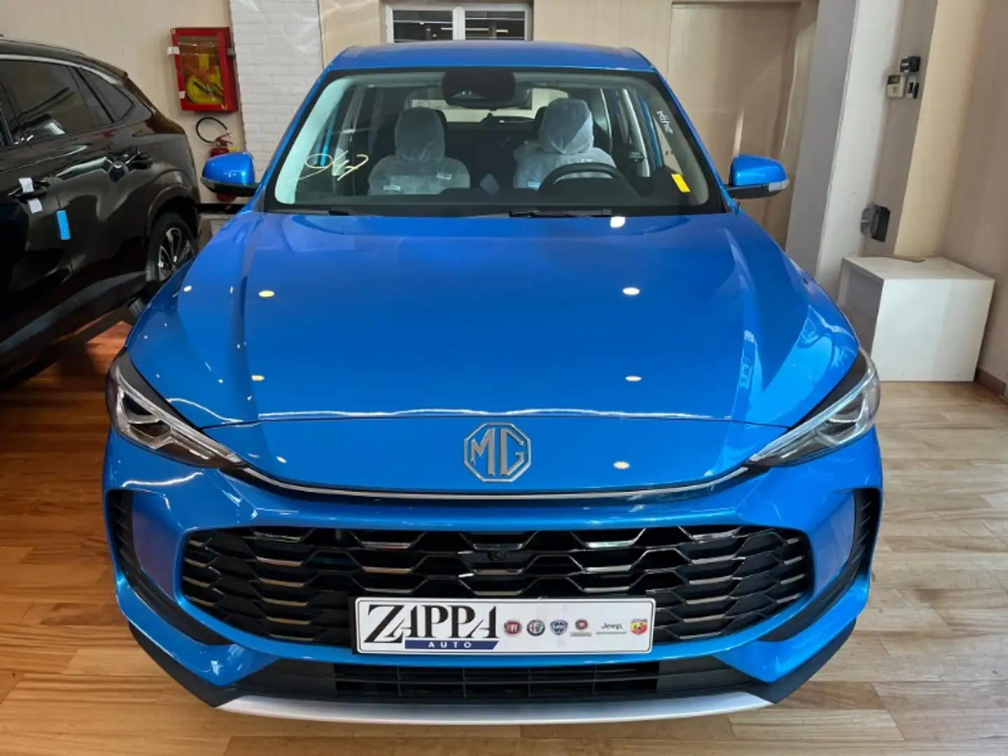MG ZS 1.5 Standard Blau - 2