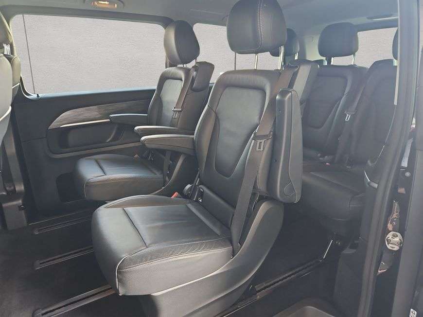 Mercedes-Benz V 250