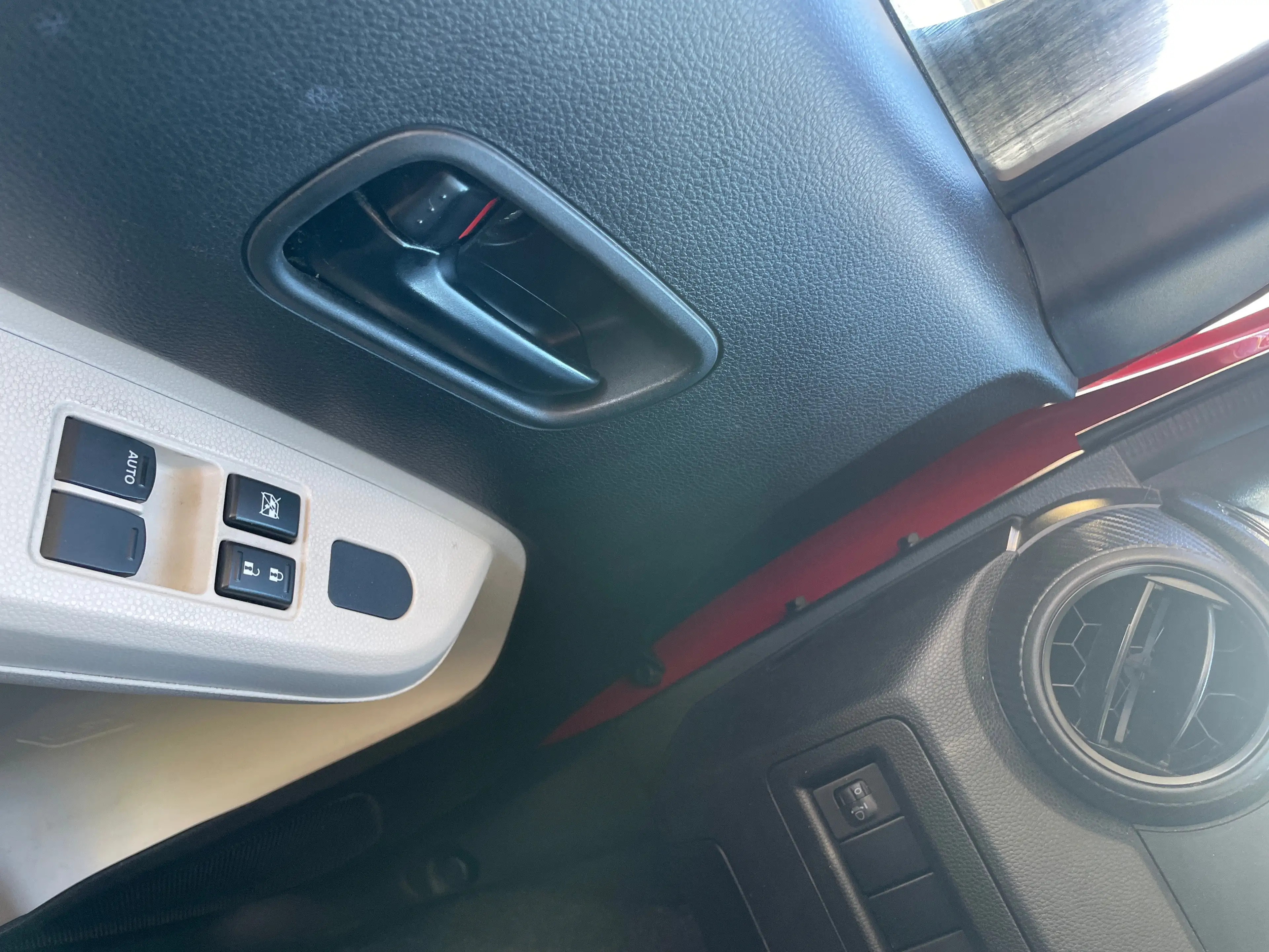 Suzuki Ignis Ignis Dualjet Basis — photo 11