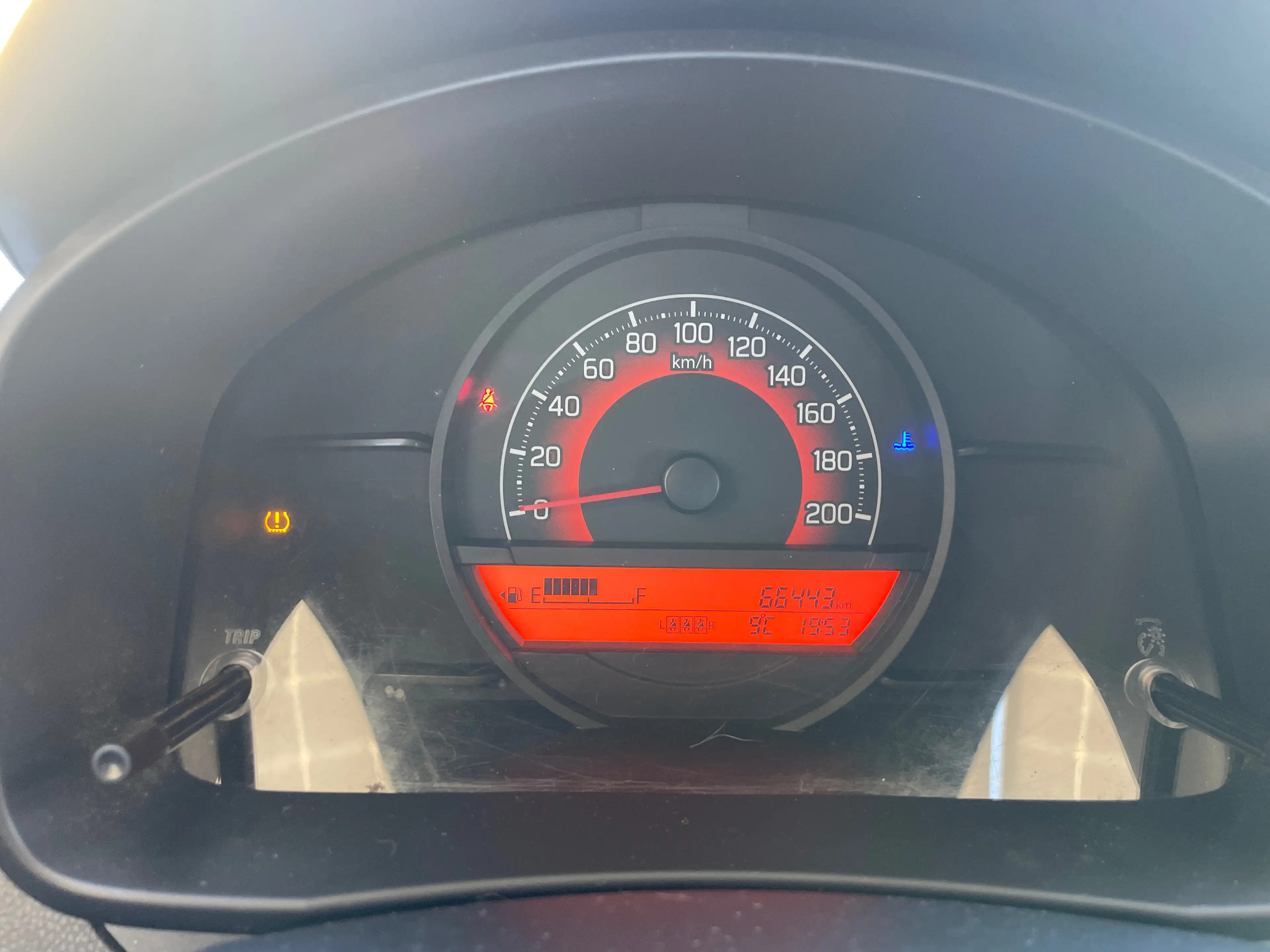 Suzuki Ignis Ignis Dualjet Basis — photo 6