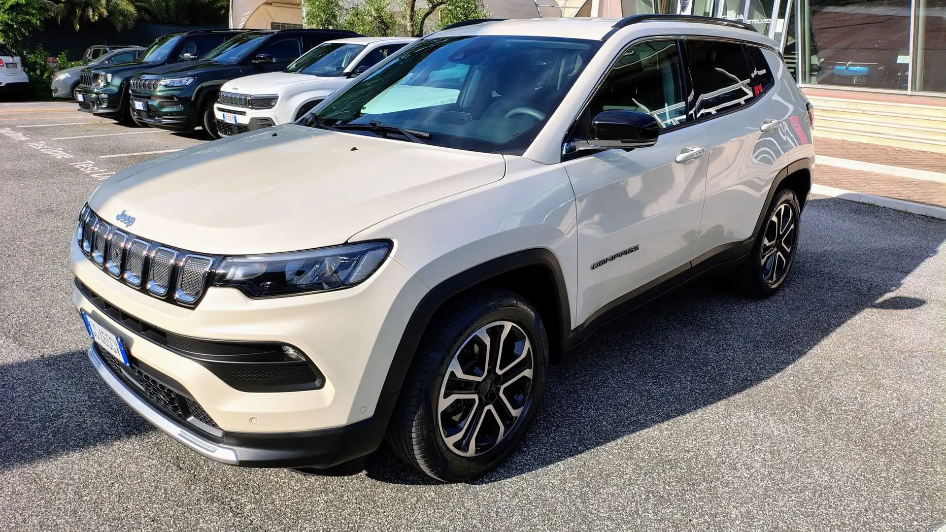 Jeep Compass 1.6 Multijet II 2WD Limited Weiß - 1