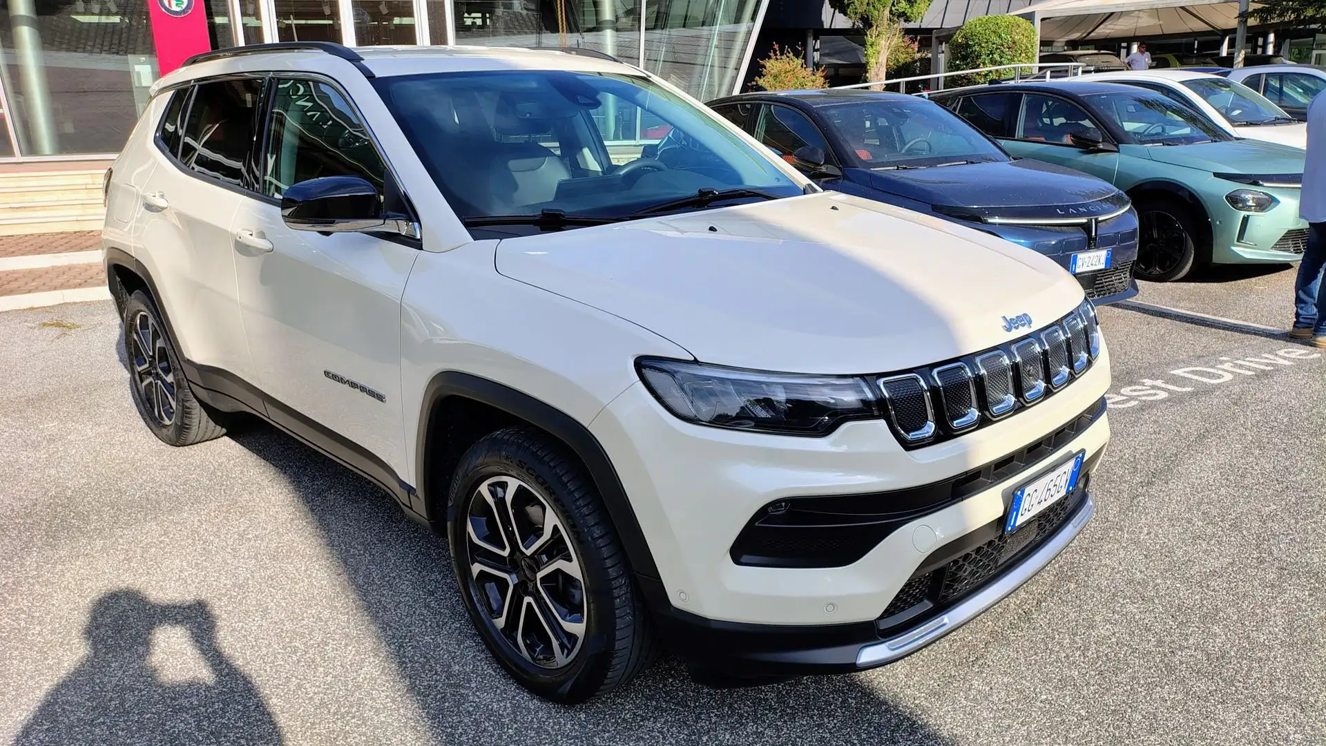 Jeep Compass 1.6 Multijet II 2WD Limited Weiß - 2