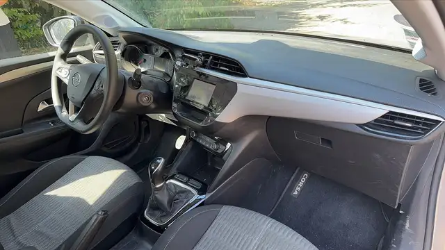 Opel Corsa view 10